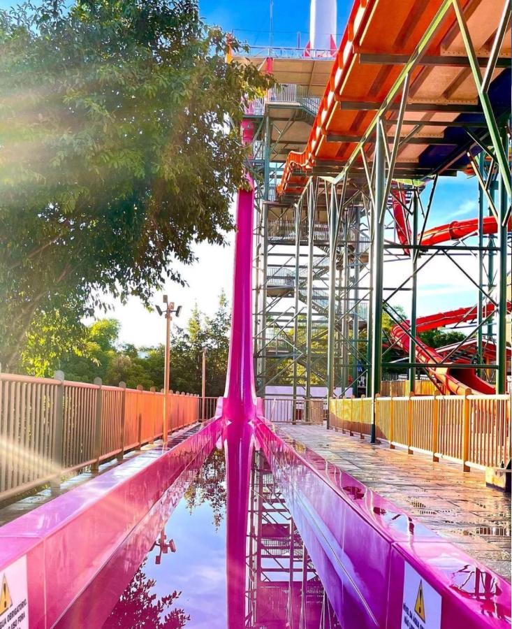 Hotel Spazzio Diroma Com Acesso Gratuito No Acqua Park 4*