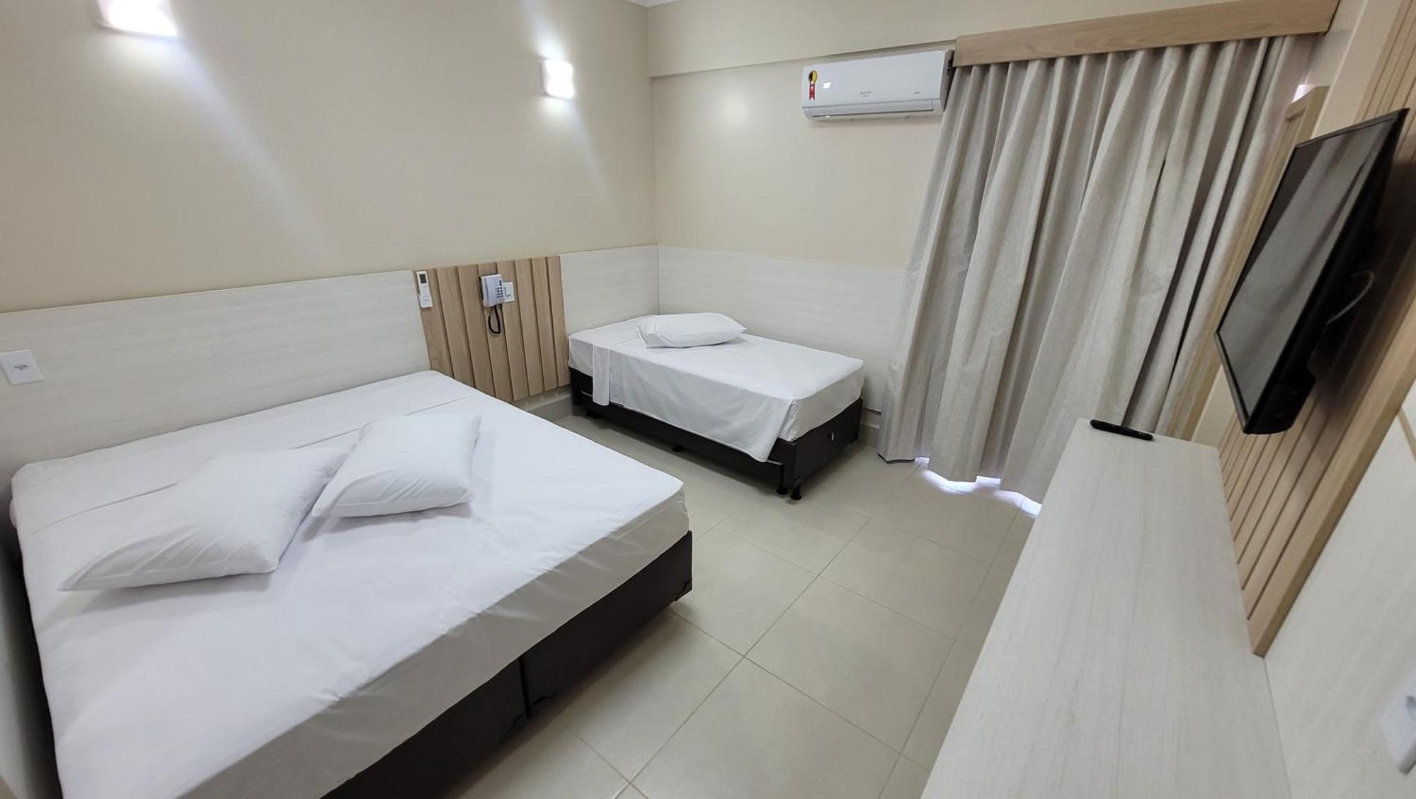 Hotel Spazzio Diroma Com Acesso Gratuito No Acqua Park Caldas Novas