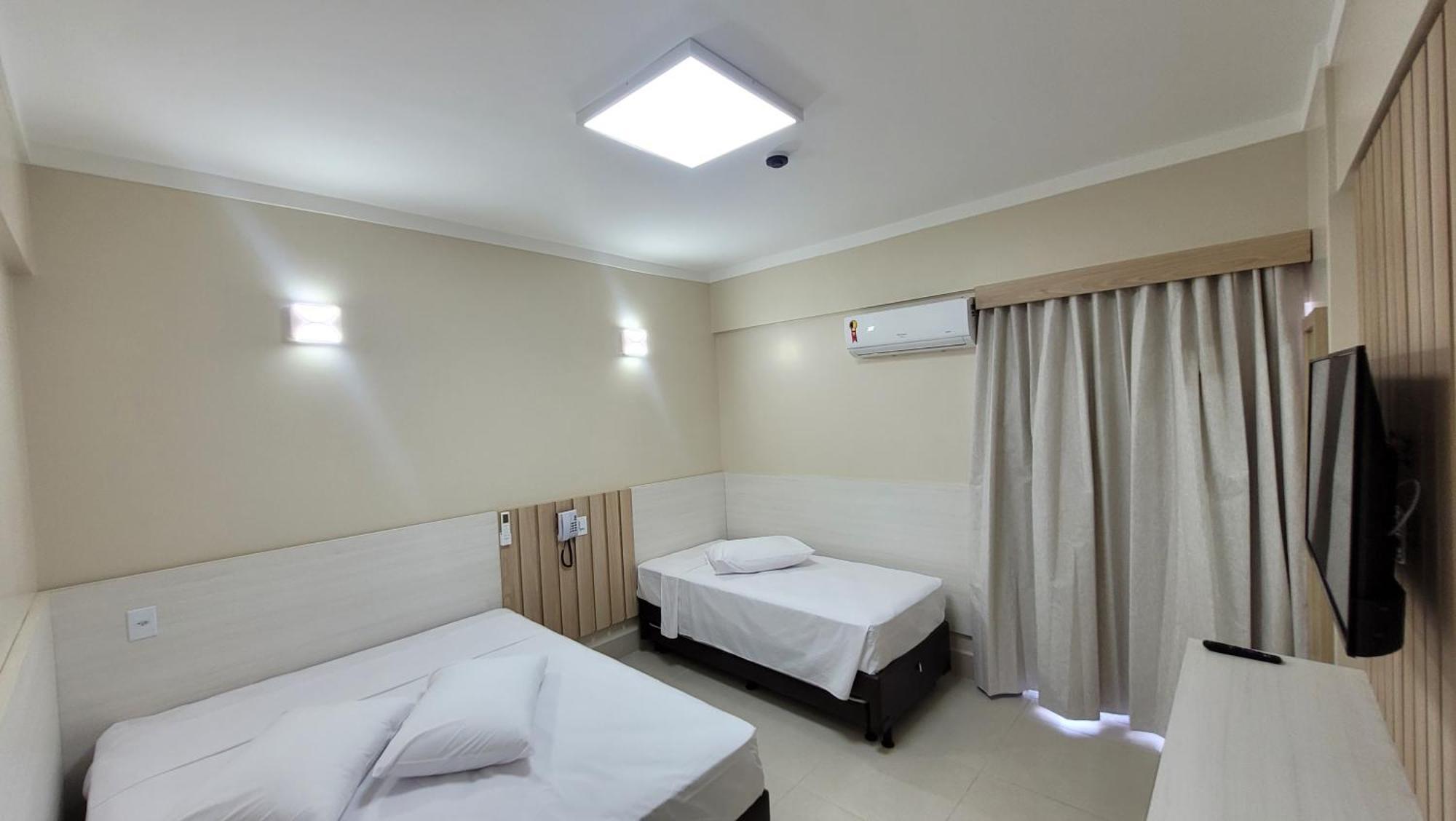 Hotel Spazzio Diroma Com Acesso Gratuito No Acqua Park 4*